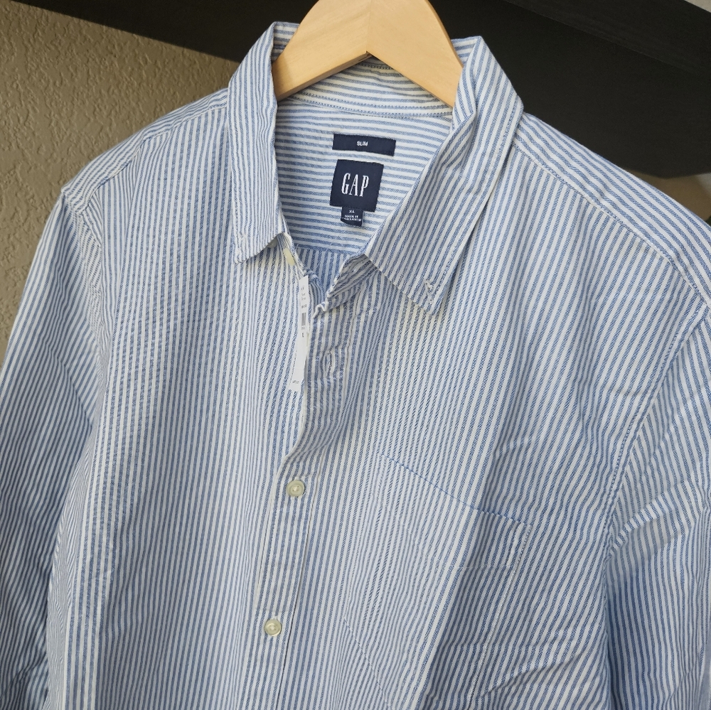 Gap Factory Mens slim fit oxford XL white w/blue stripes